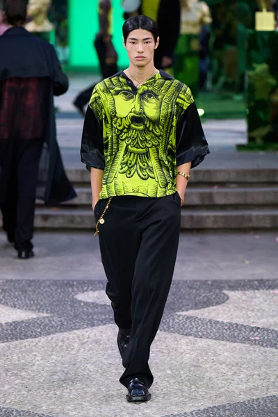 Look 20